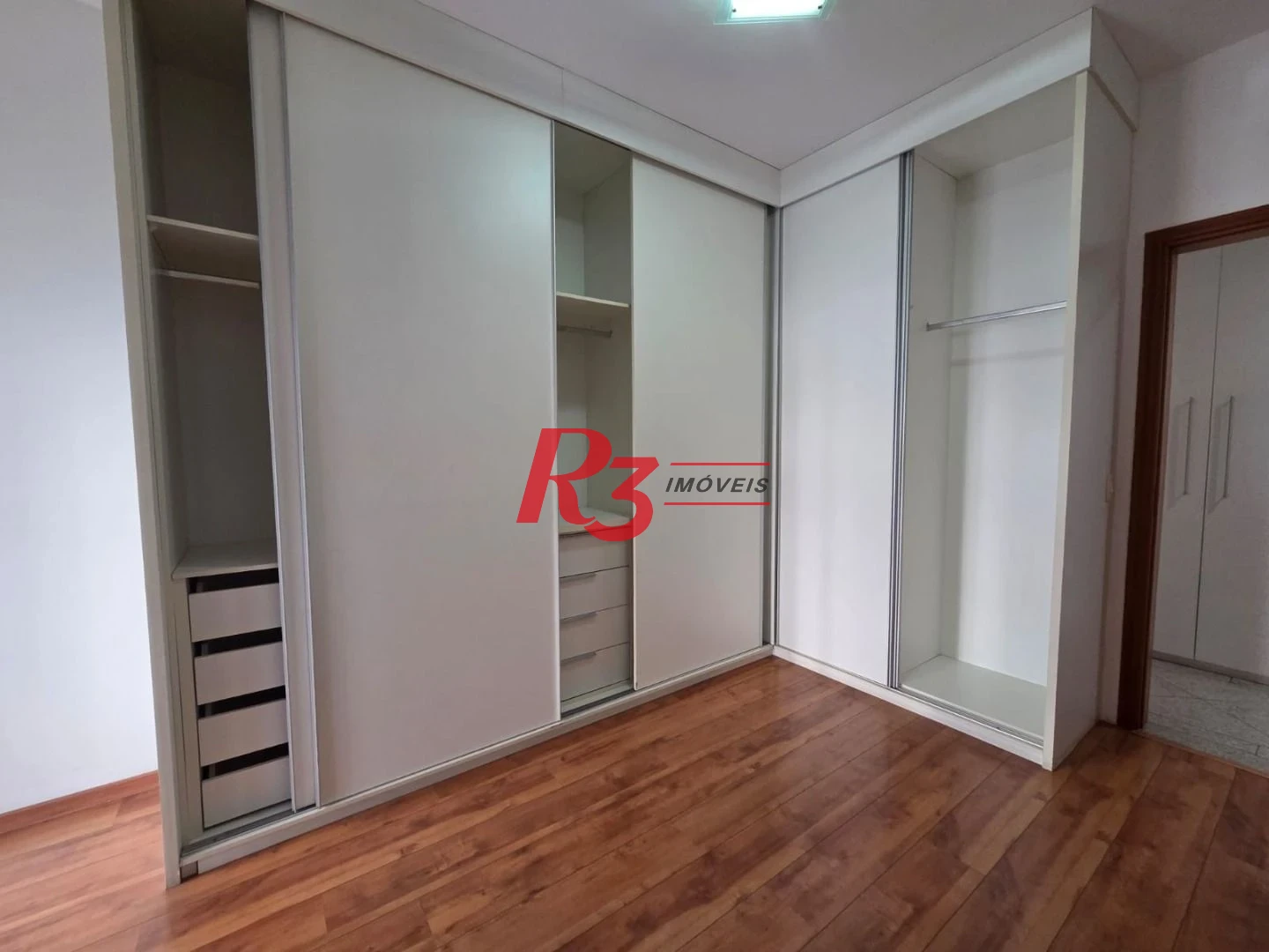 Apartamento com 4 dormitórios, 243 m² - venda por R$ 3.249.000,00 ou aluguel por R$ 15.000,00/mês - Gonzaga - Santos/SP