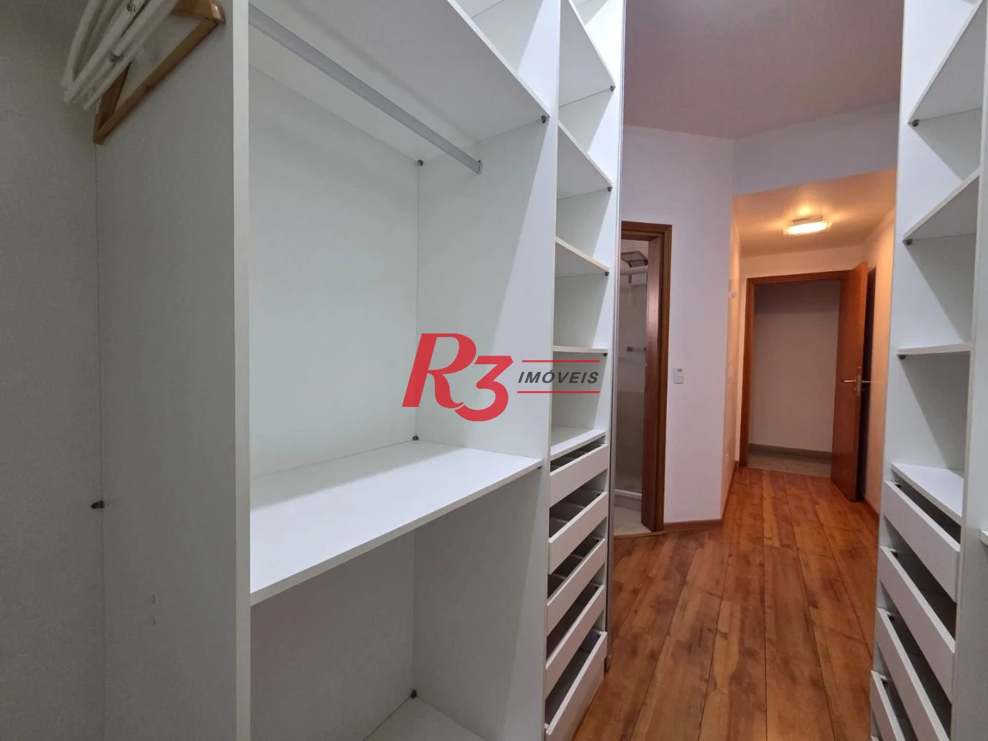Apartamento com 4 dormitórios, 243 m² - venda por R$ 3.249.000,00 ou aluguel por R$ 15.000,00/mês - Gonzaga - Santos/SP