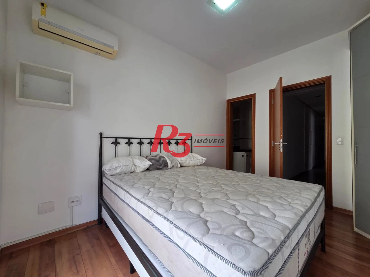 Apartamento com 4 dormitórios, 243 m² - venda por R$ 3.249.000,00 ou aluguel por R$ 15.000,00/mês - Gonzaga - Santos/SP