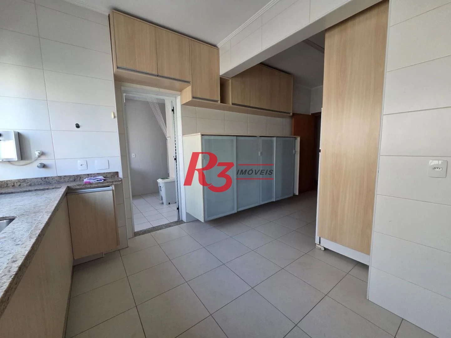 Apartamento com 4 dormitórios, 243 m² - venda por R$ 3.249.000,00 ou aluguel por R$ 15.000,00/mês - Gonzaga - Santos/SP