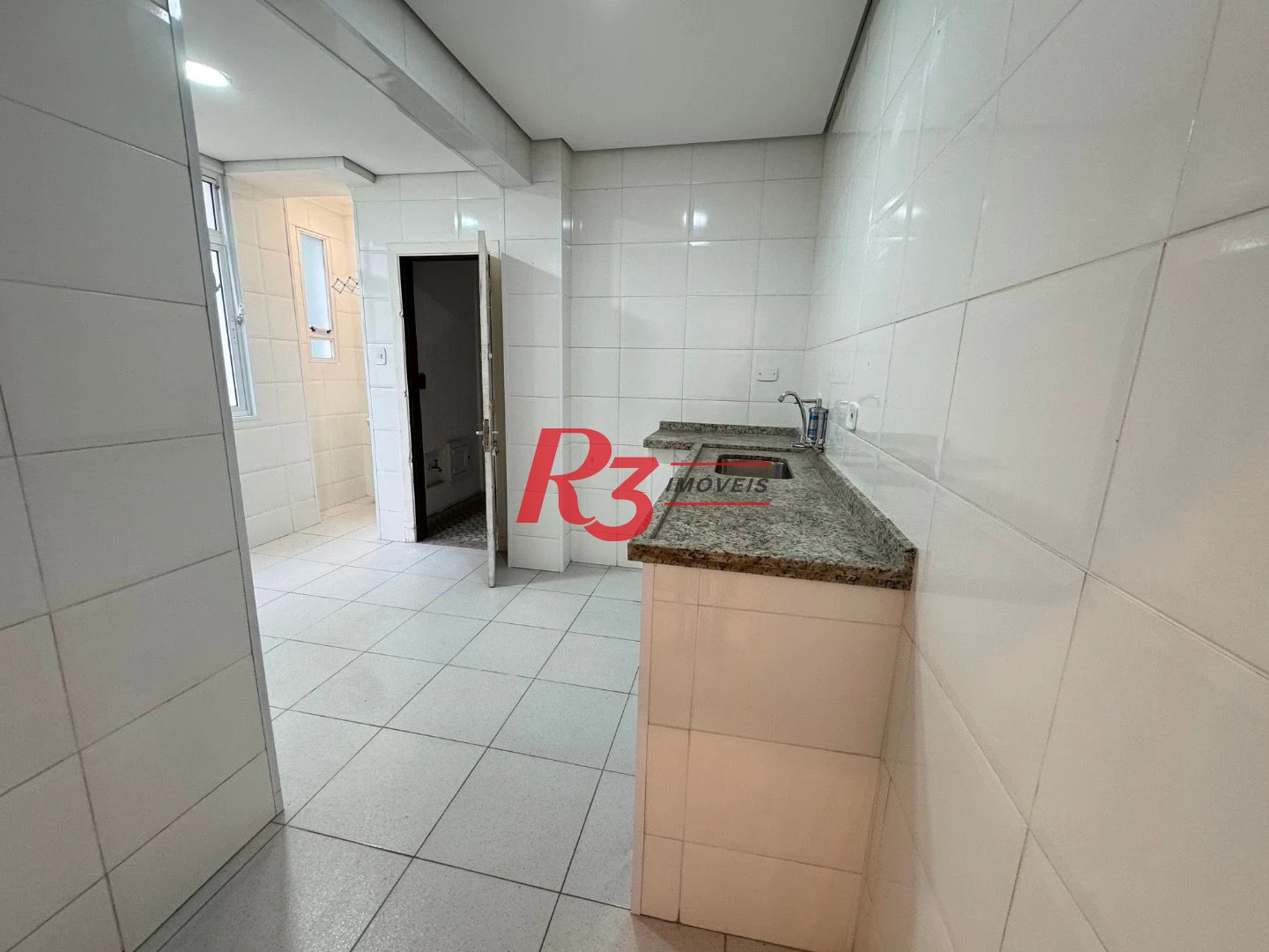 Apartamento para alugar, 64 m² por R$ 3.500,00/mês - José Menino - Santos/SP