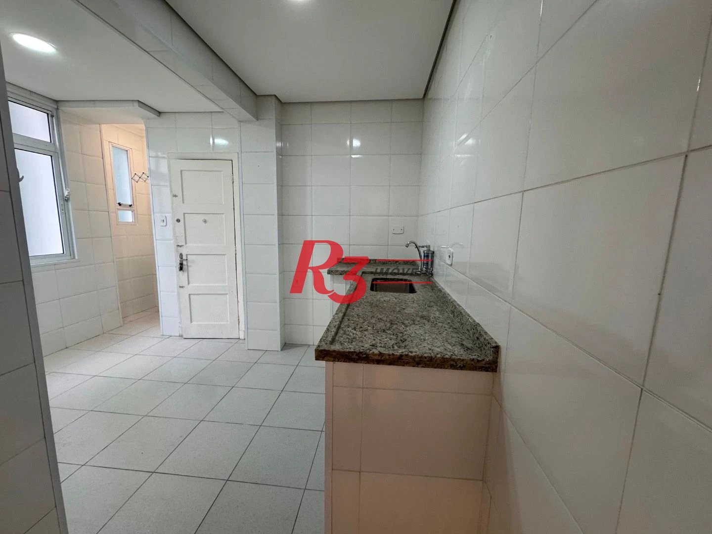 Apartamento para alugar, 64 m² por R$ 3.500,00/mês - José Menino - Santos/SP