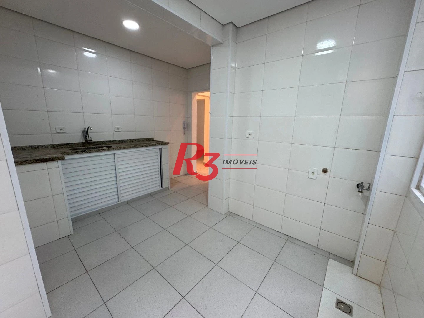 Apartamento para alugar, 64 m² por R$ 3.500,00/mês - José Menino - Santos/SP