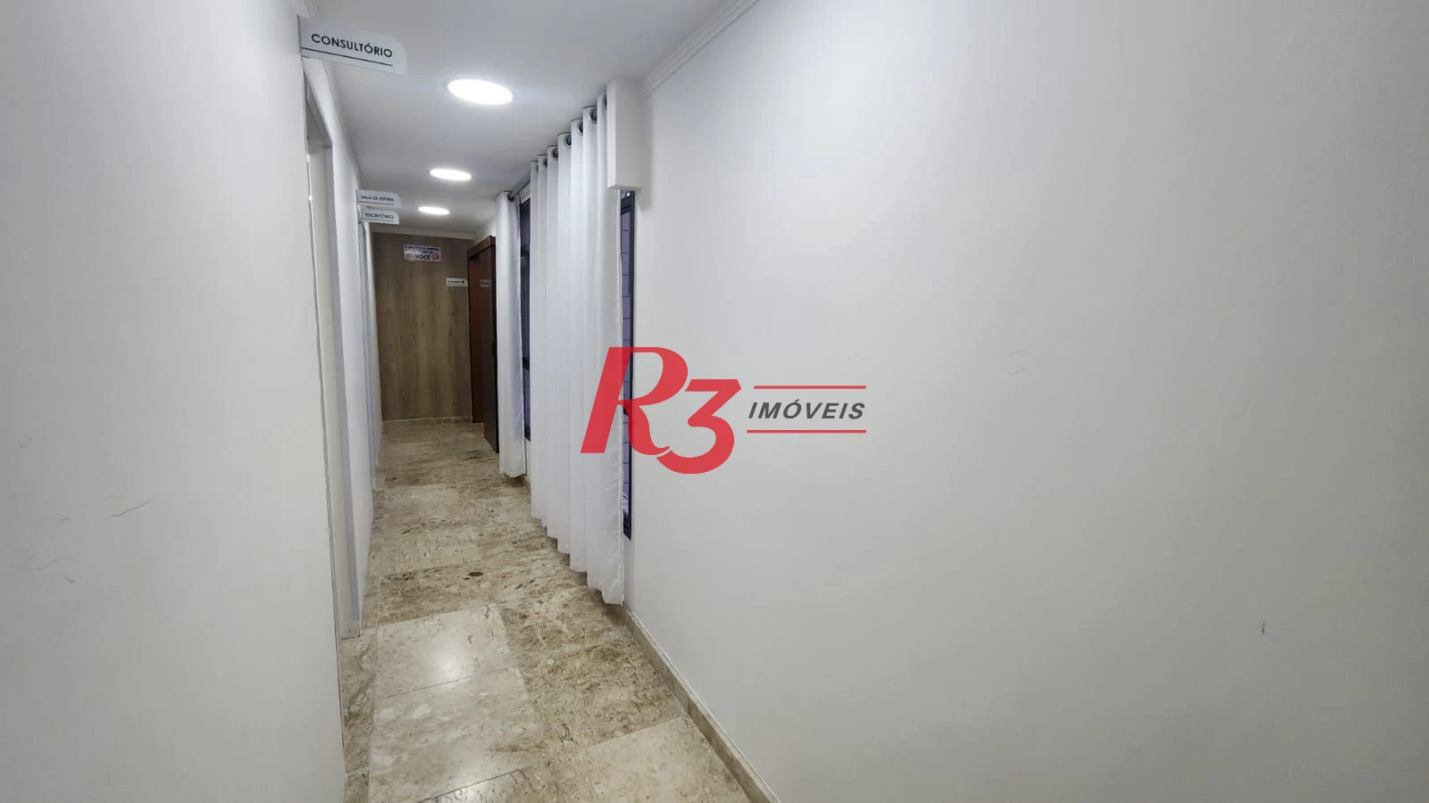 Sala à venda, 45 m² por R$ 300.000,00 - Encruzilhada - Santos/SP