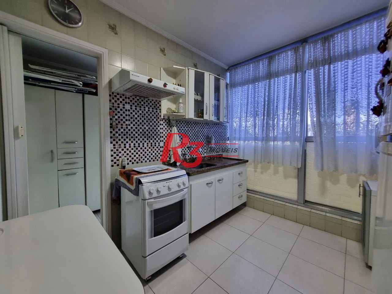 Apartamento com 2 dormitórios à venda, 73 m² por R$ 700.000,00 - Aparecida - Santos/SP