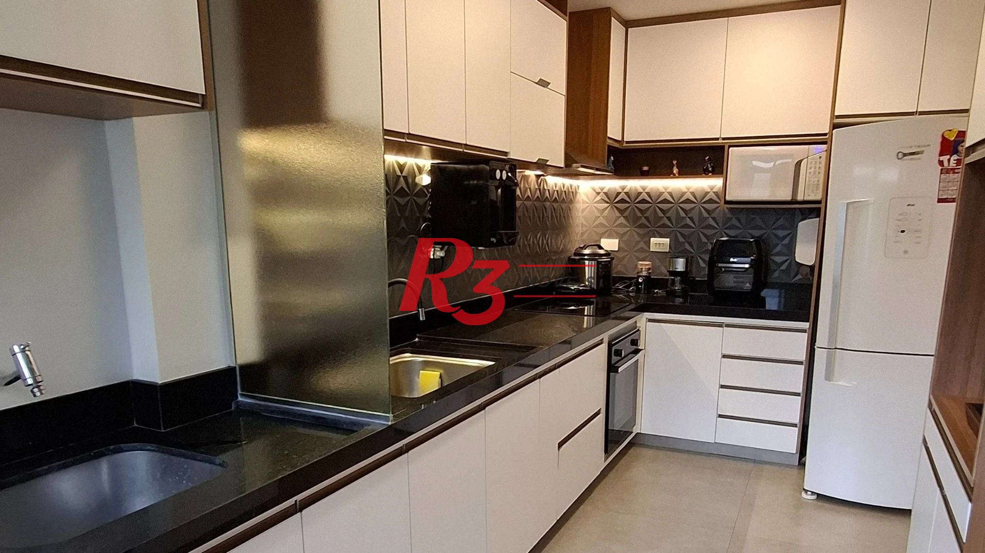 Apartamento à venda, 108 m² por R$ 862.000,00 - Embaré - Santos/SP