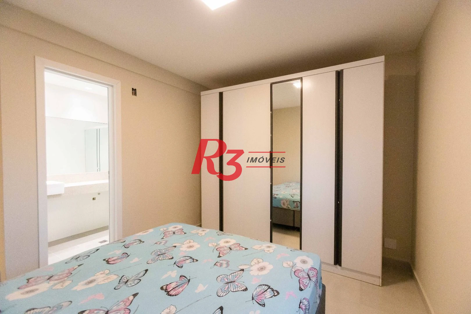 Apartamento com 2 dormitórios à venda, 68 m² por R$ 670.000,00 - Marapé - Santos/SP