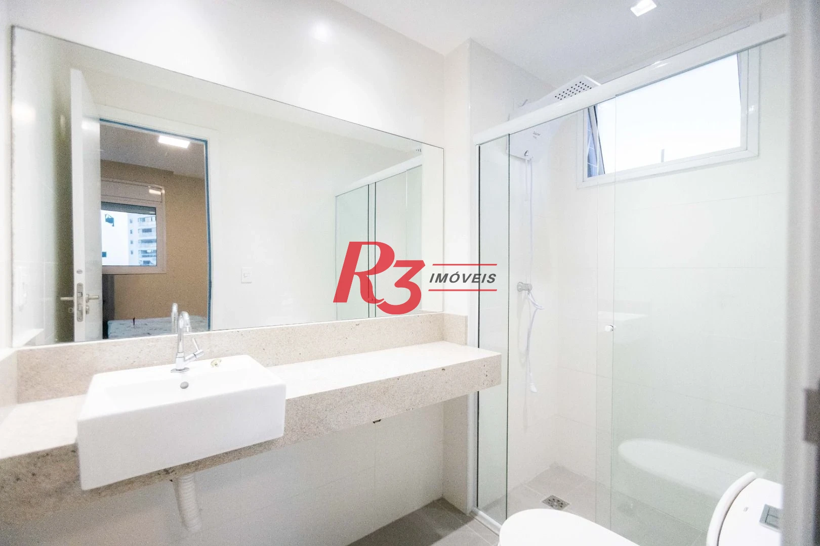 Apartamento com 2 dormitórios à venda, 68 m² por R$ 670.000,00 - Marapé - Santos/SP