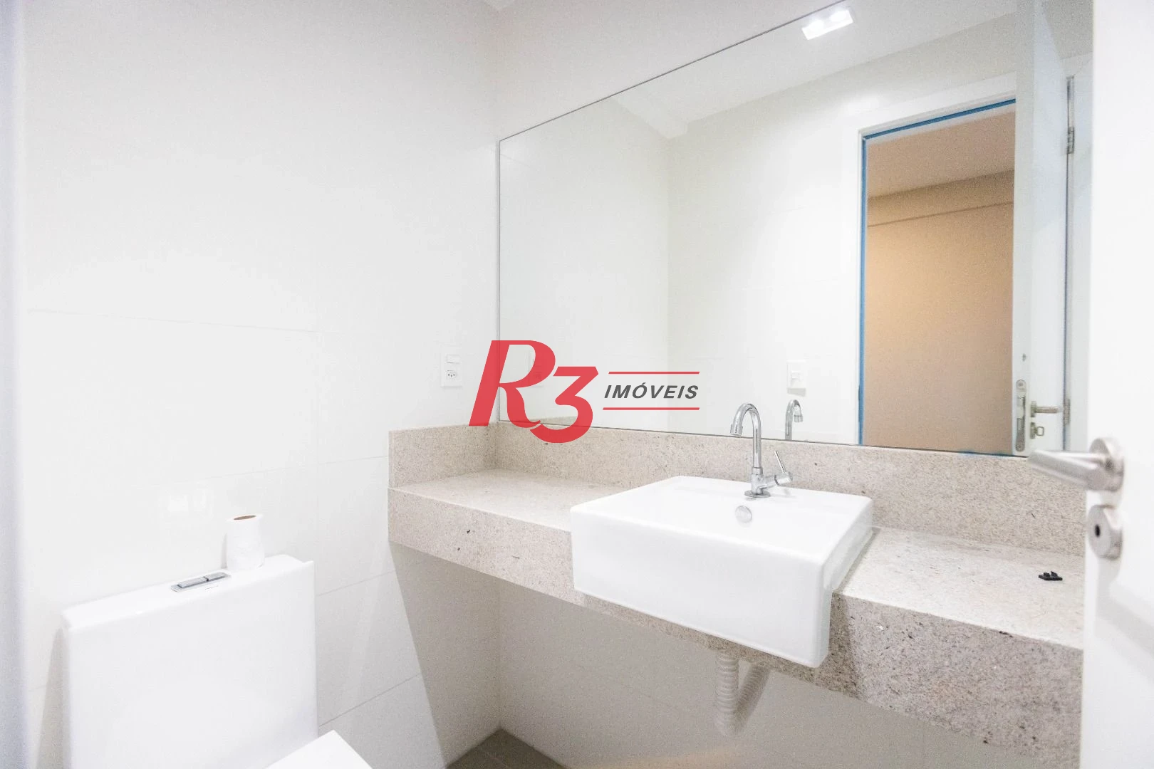 Apartamento com 2 dormitórios à venda, 68 m² por R$ 670.000,00 - Marapé - Santos/SP