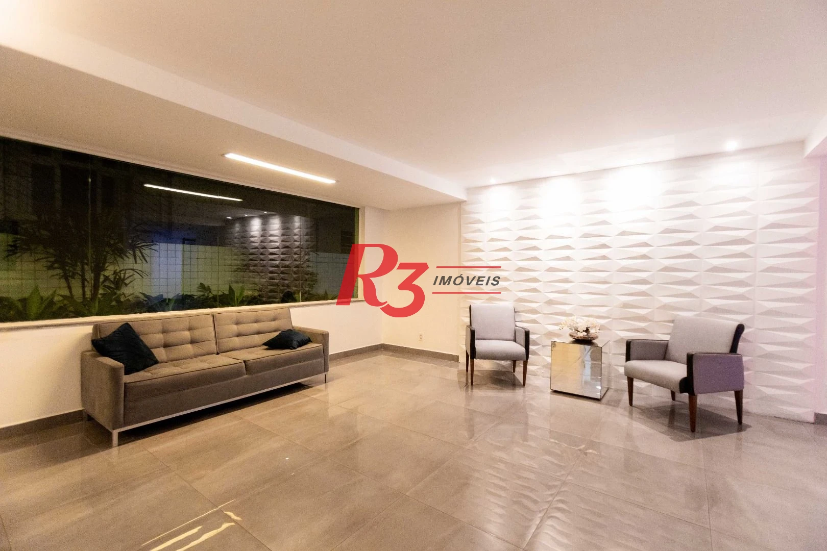 Apartamento com 2 dormitórios à venda, 68 m² por R$ 670.000,00 - Marapé - Santos/SP