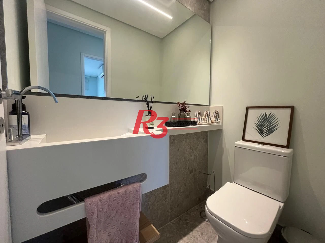 Apartamento com 3 dormitórios à venda, 98 m² por R$ 740.000,00 - Vila Santo Antônio - Guarujá/SP