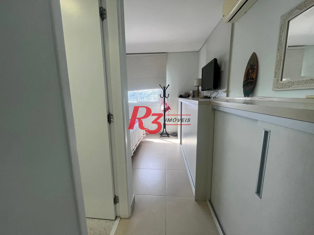Apartamento com 3 dormitórios à venda, 98 m² por R$ 740.000,00 - Vila Santo Antônio - Guarujá/SP