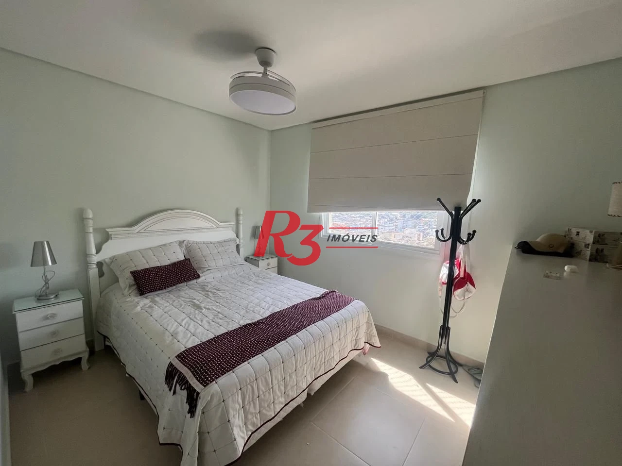 Apartamento com 3 dormitórios à venda, 98 m² por R$ 740.000,00 - Vila Santo Antônio - Guarujá/SP