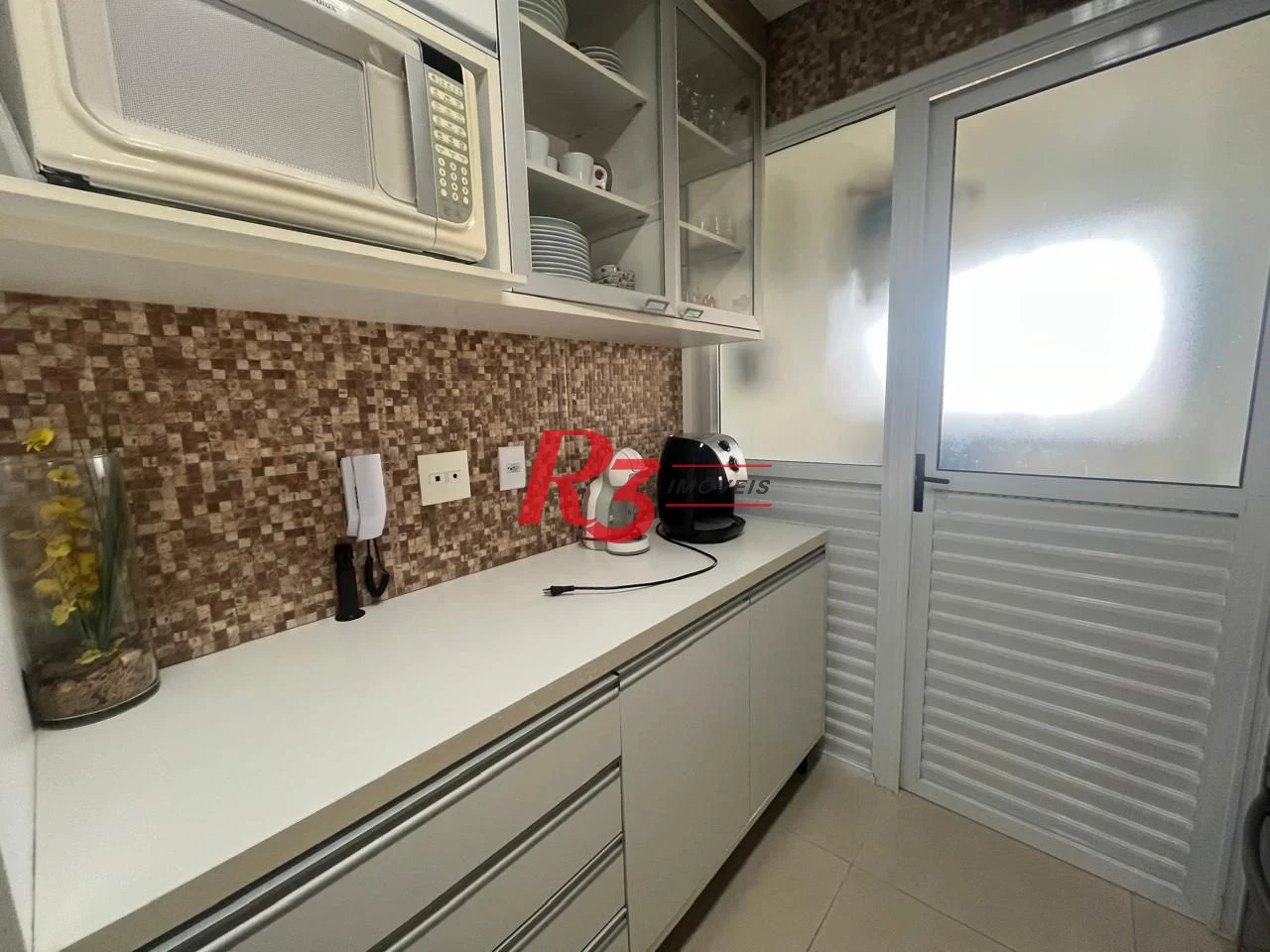 Apartamento com 3 dormitórios à venda, 98 m² por R$ 740.000,00 - Vila Santo Antônio - Guarujá/SP