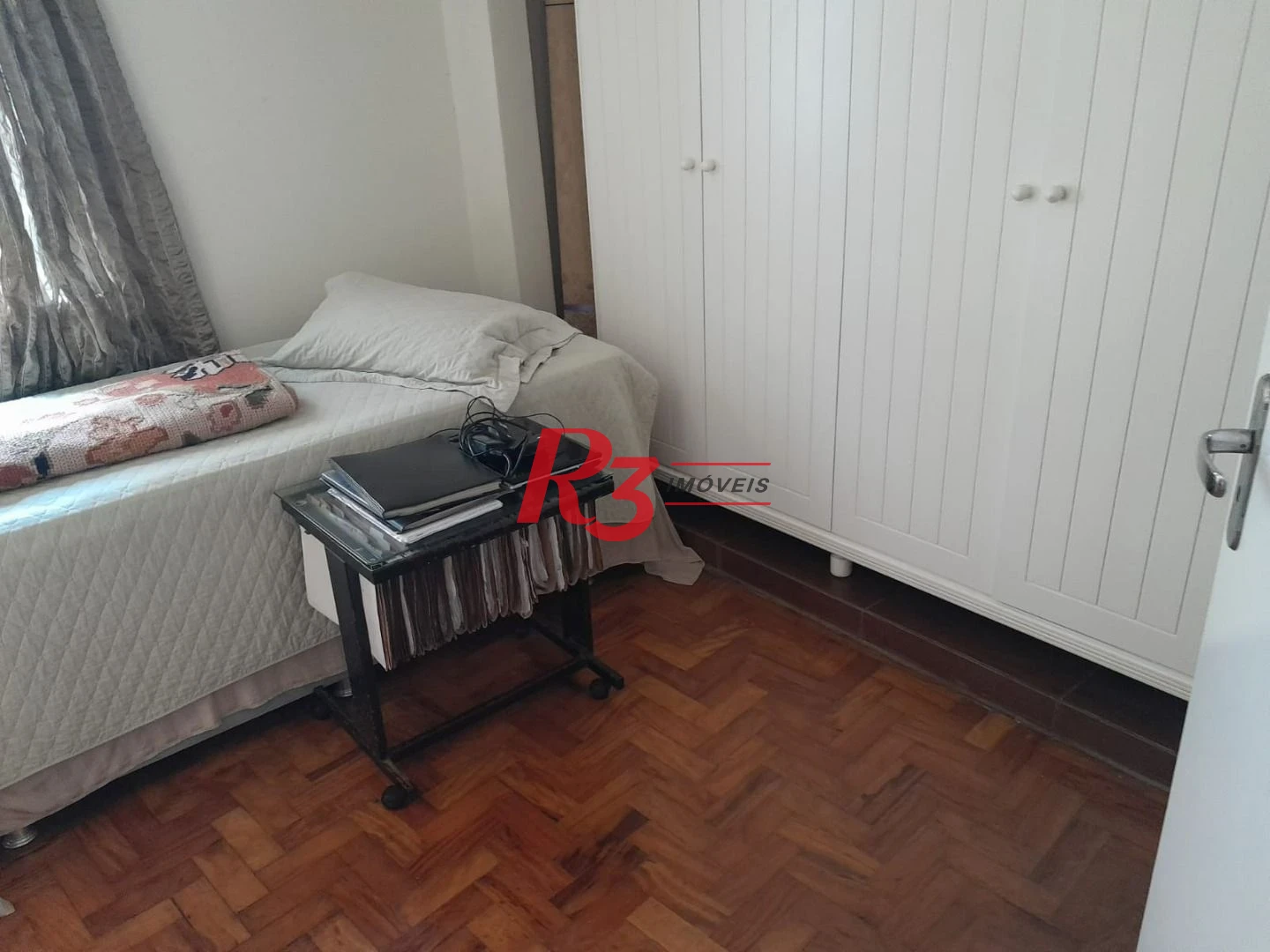 Apartamento com 4 dormitórios à venda, 376 m² por R$ 1.500.000,00 - Praia das Pitangueiras Beira Mar - Guarujá/SP