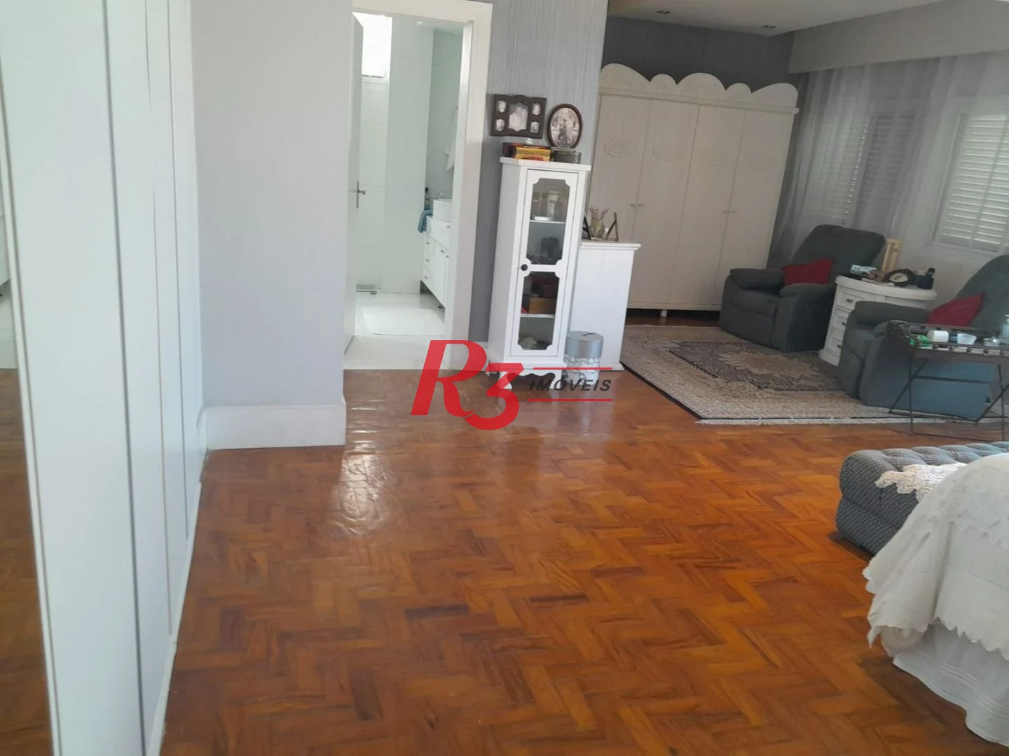 Apartamento com 4 dormitórios à venda, 376 m² por R$ 1.500.000,00 - Praia das Pitangueiras Beira Mar - Guarujá/SP