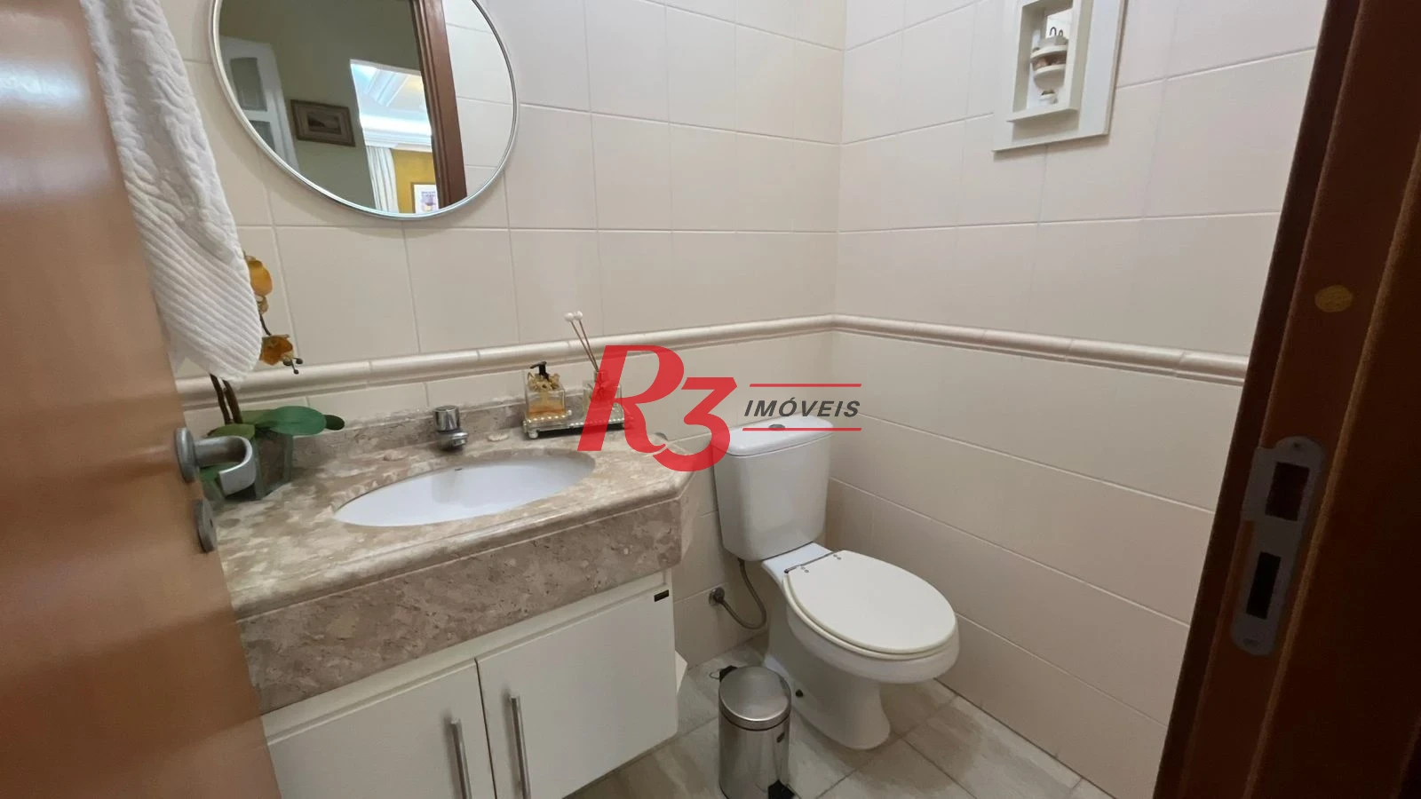 Apartamento com 4 dormitórios à venda, 158 m² por R$ 1.800.000,00 - Boqueirão - Santos/SP