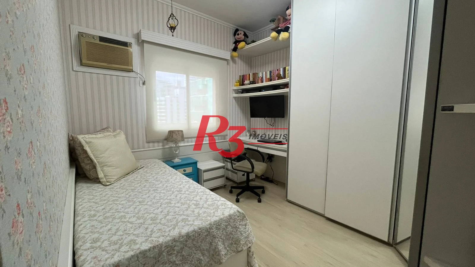 Apartamento com 4 dormitórios à venda, 158 m² por R$ 1.800.000,00 - Boqueirão - Santos/SP
