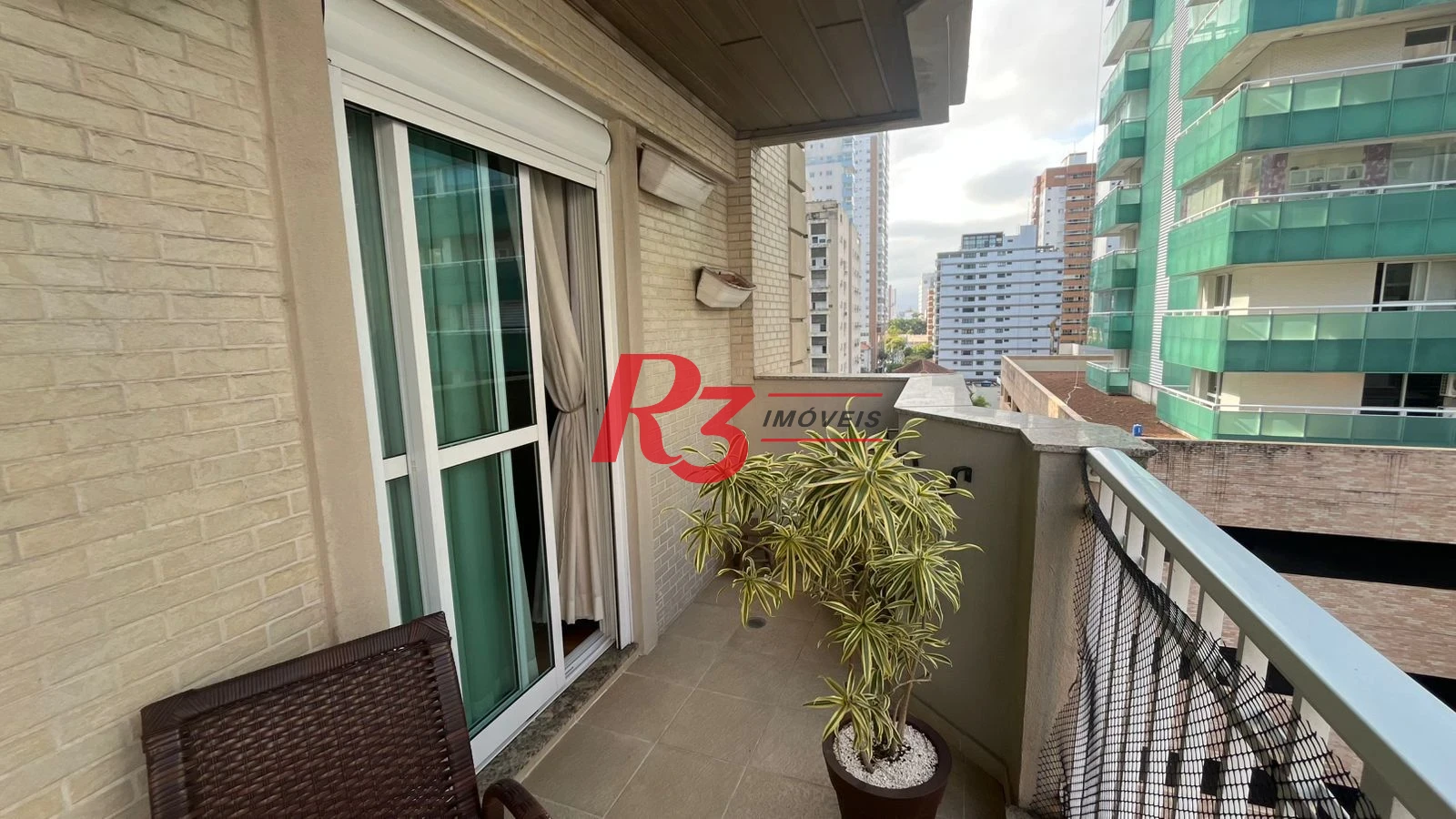 Apartamento com 4 dormitórios à venda, 158 m² por R$ 1.800.000,00 - Boqueirão - Santos/SP