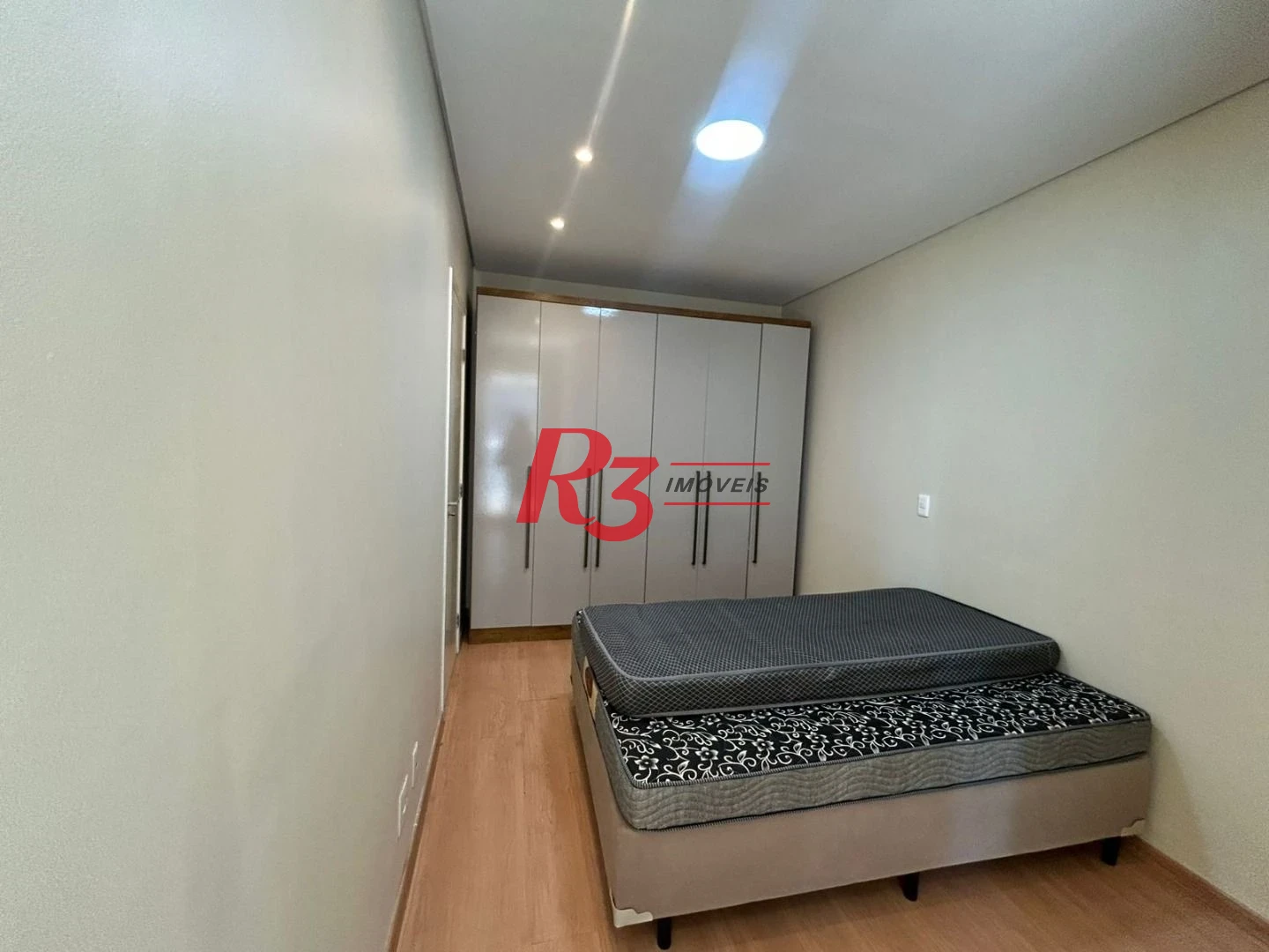 Apartamento com 1 dormitório à venda, 50 m² por R$ 380.000,00 - Vila Matias - Santos/SP