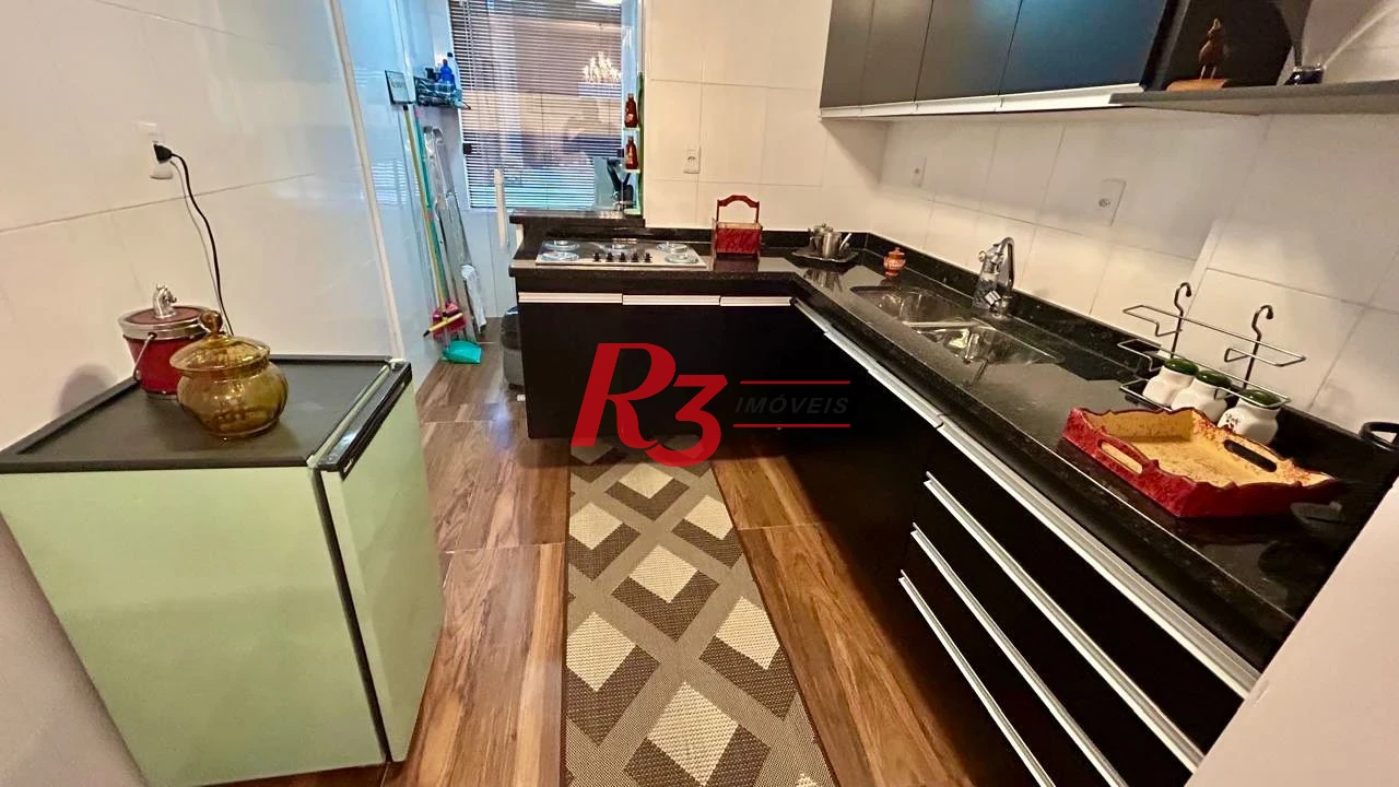 Apartamento com 1 dormitório à venda, 70 m² por R$ 570.000,00 - Pompéia - Santos/SP