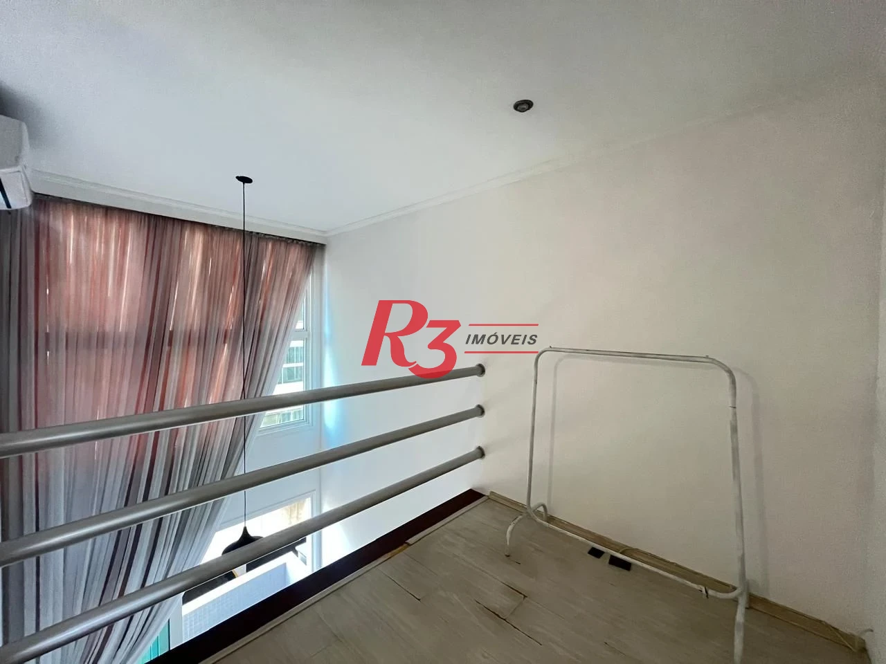Apartamento Duplex à venda, 69 m² por R$ 550.000,00 - Gonzaga - Santos/SP
