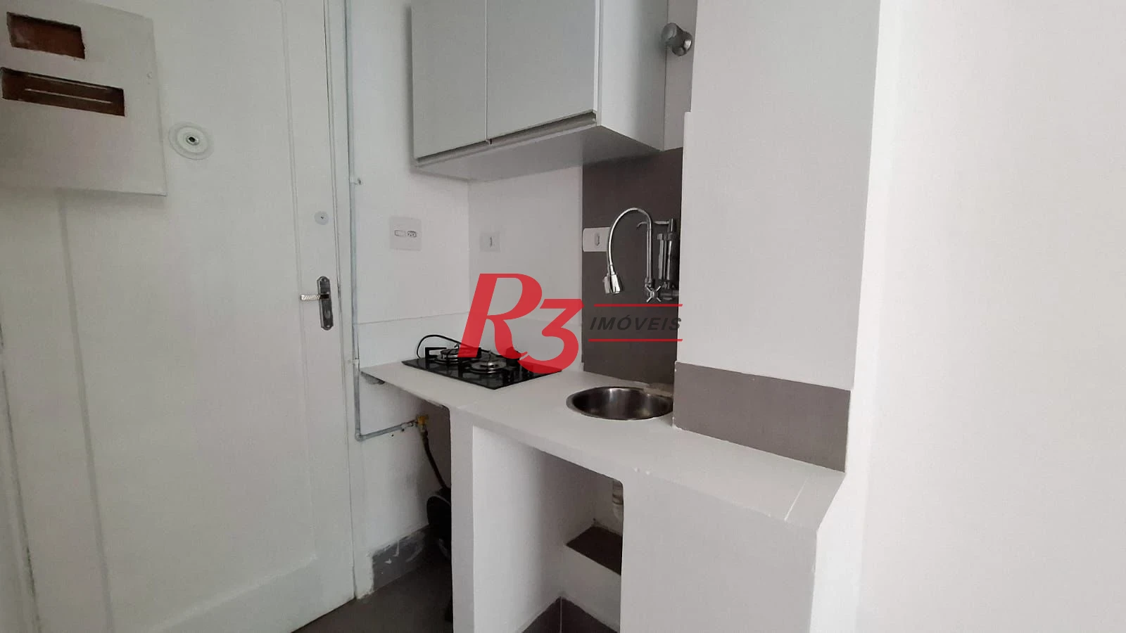 Kitnet à venda, 27 m² por R$ 300.000,00 - Boqueirão - Santos/SP