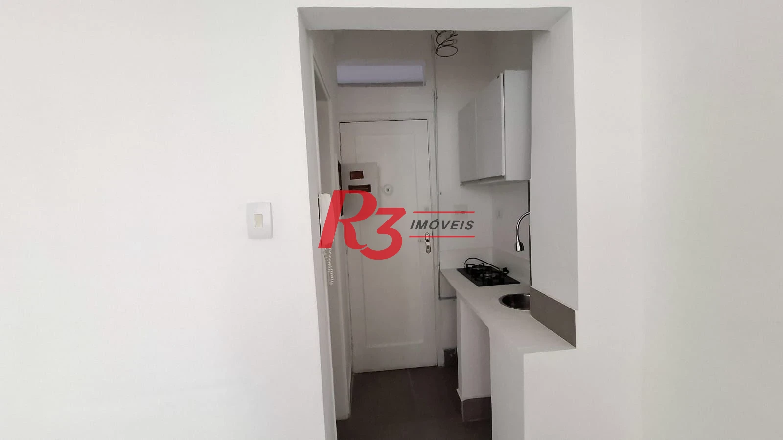 Kitnet à venda, 27 m² por R$ 300.000,00 - Boqueirão - Santos/SP