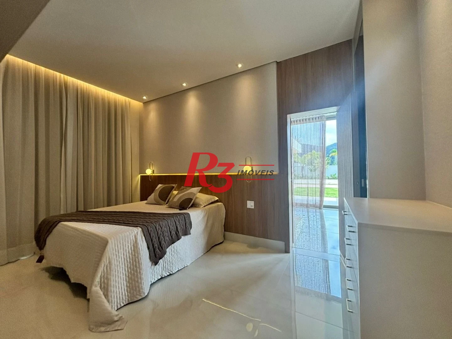Casa à venda, 900 m² por R$ 21.990.000,00 - Acapulco - Guarujá/SP