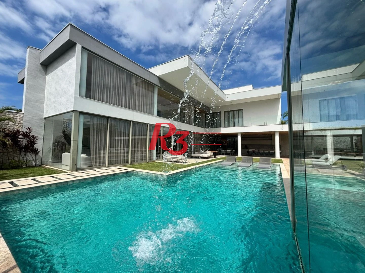 Casa à venda, 900 m² por R$ 21.990.000,00 - Acapulco - Guarujá/SP