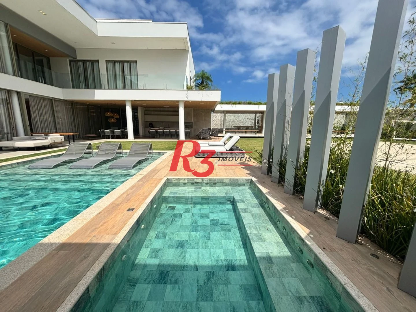 Casa à venda, 900 m² por R$ 21.990.000,00 - Acapulco - Guarujá/SP