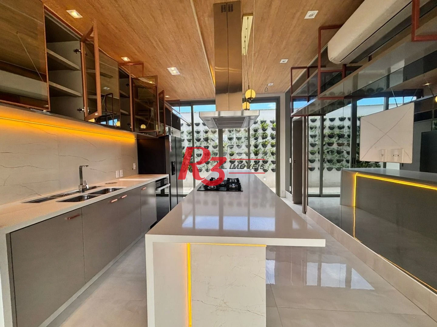 Casa à venda, 900 m² por R$ 21.990.000,00 - Acapulco - Guarujá/SP