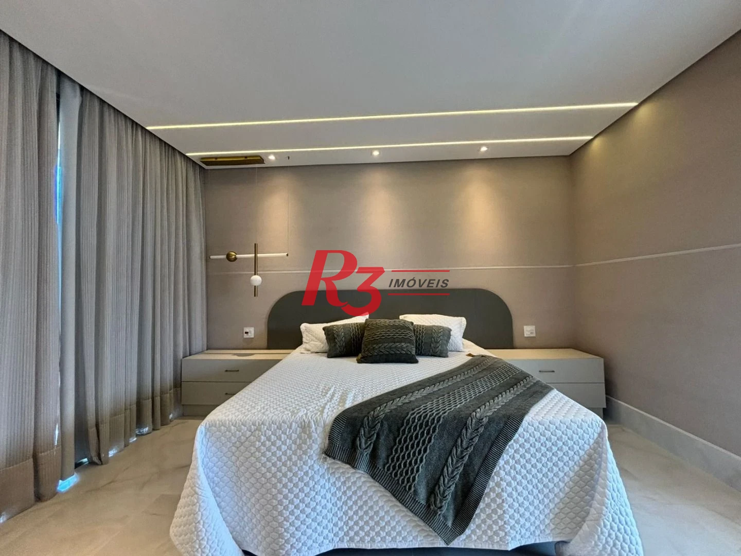 Casa à venda, 900 m² por R$ 21.990.000,00 - Acapulco - Guarujá/SP