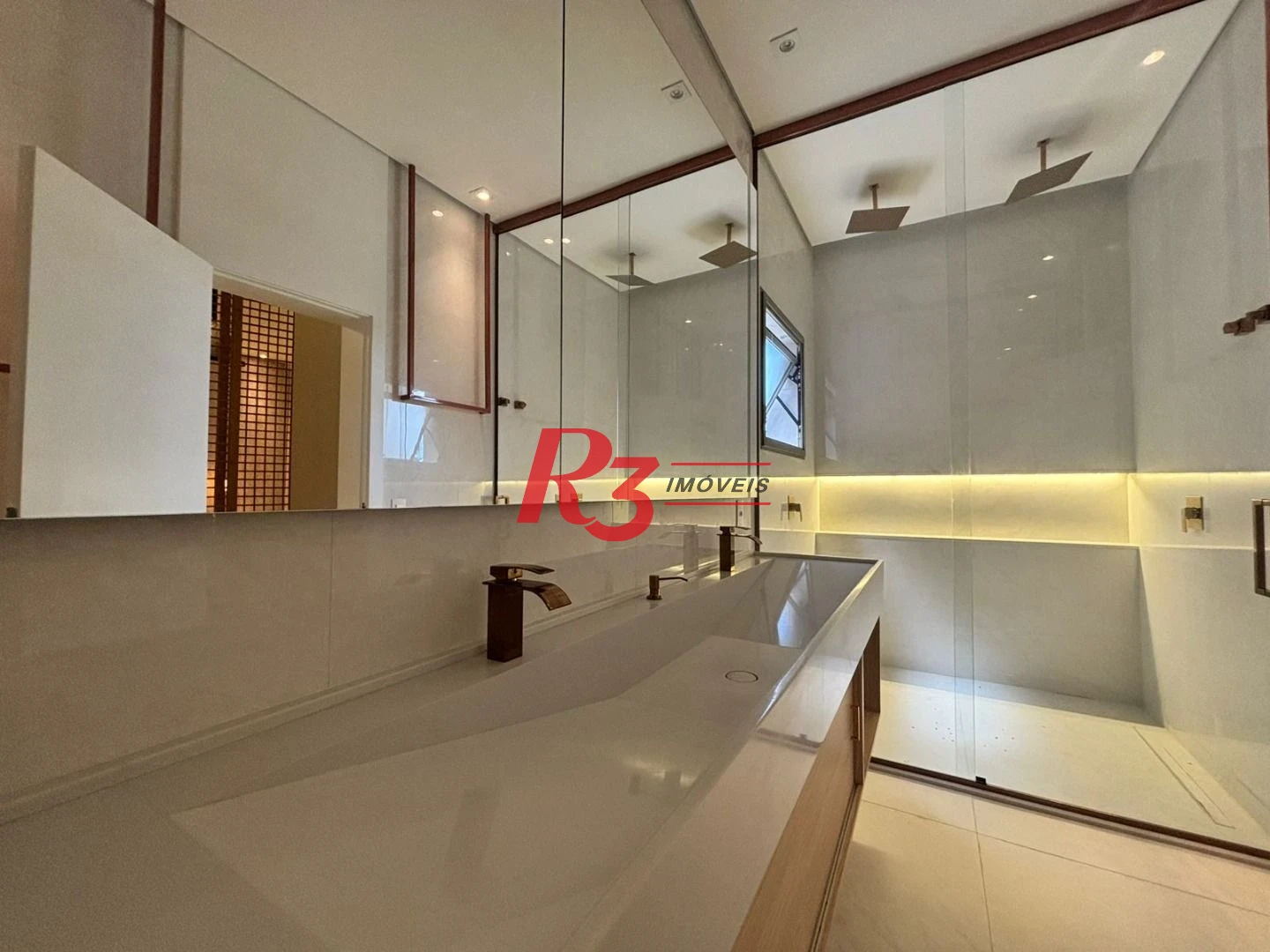 Casa à venda, 900 m² por R$ 21.990.000,00 - Acapulco - Guarujá/SP