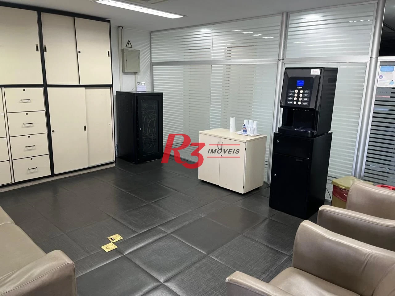 Sala para alugar, 190 m² por R$ 6.400,00/mês - Centro - Santos/SP