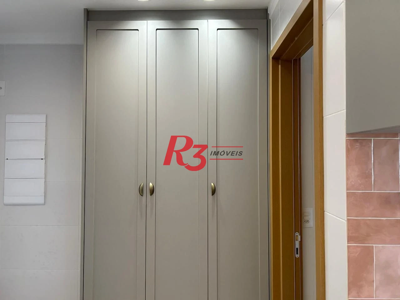 Apartamento à venda, 100 m² por R$ 2.120.000,00 - Gonzaga - Santos/SP