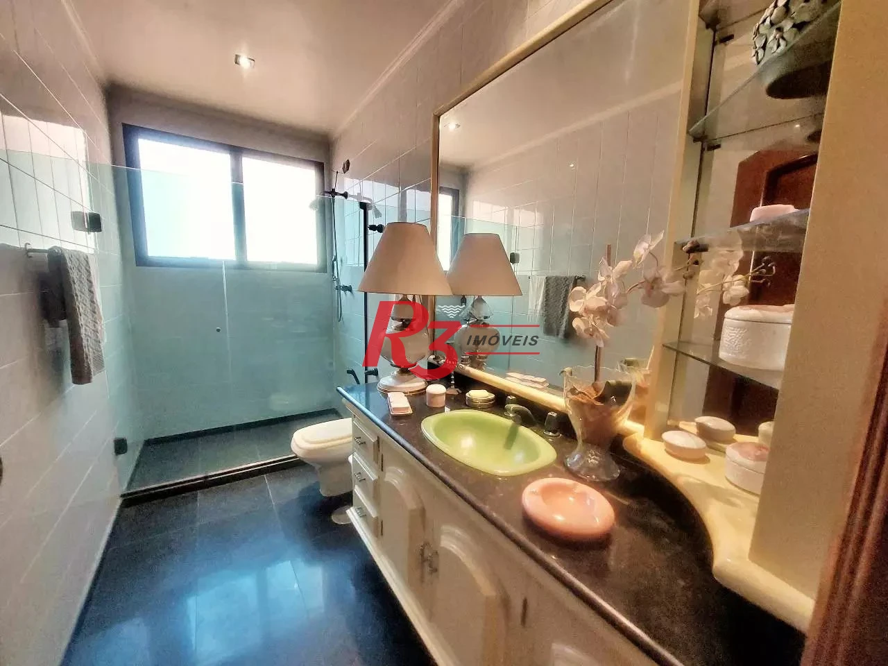 Apartamento com 3 dormitórios à venda, 261 m² por R$ 1.596.000,00 - Gonzaga - Santos/SP