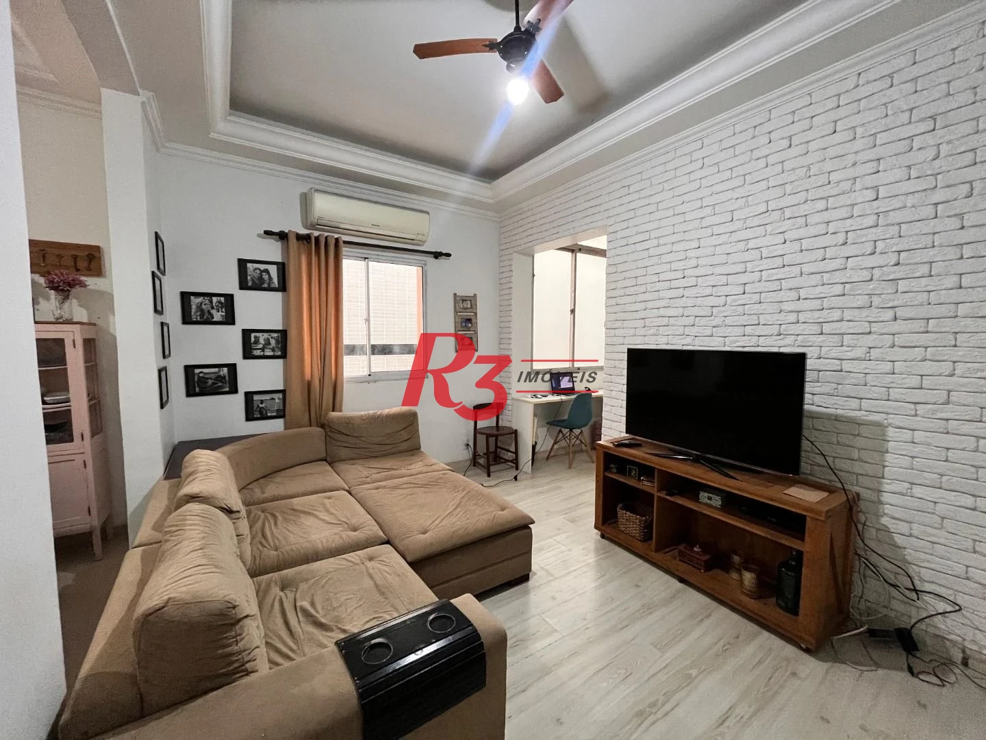 Apartamento com 2 dormitórios à venda, 87 m² por R$ 440.000,00 - Gonzaga - Santos/SP