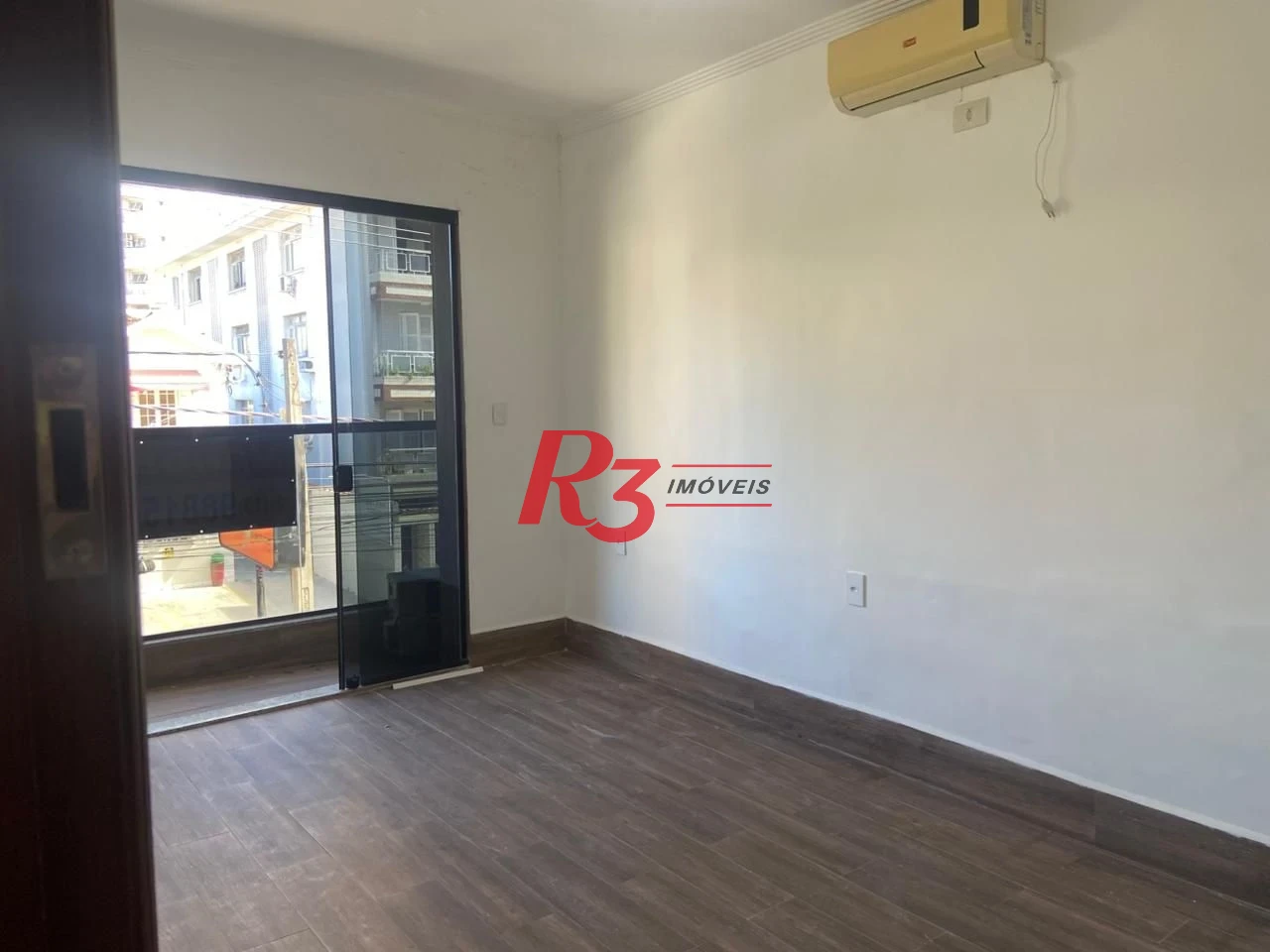Sobrado com 2 dormitórios à venda, 240 m² por R$ 1.770.000,00 - Gonzaga - Santos/SP