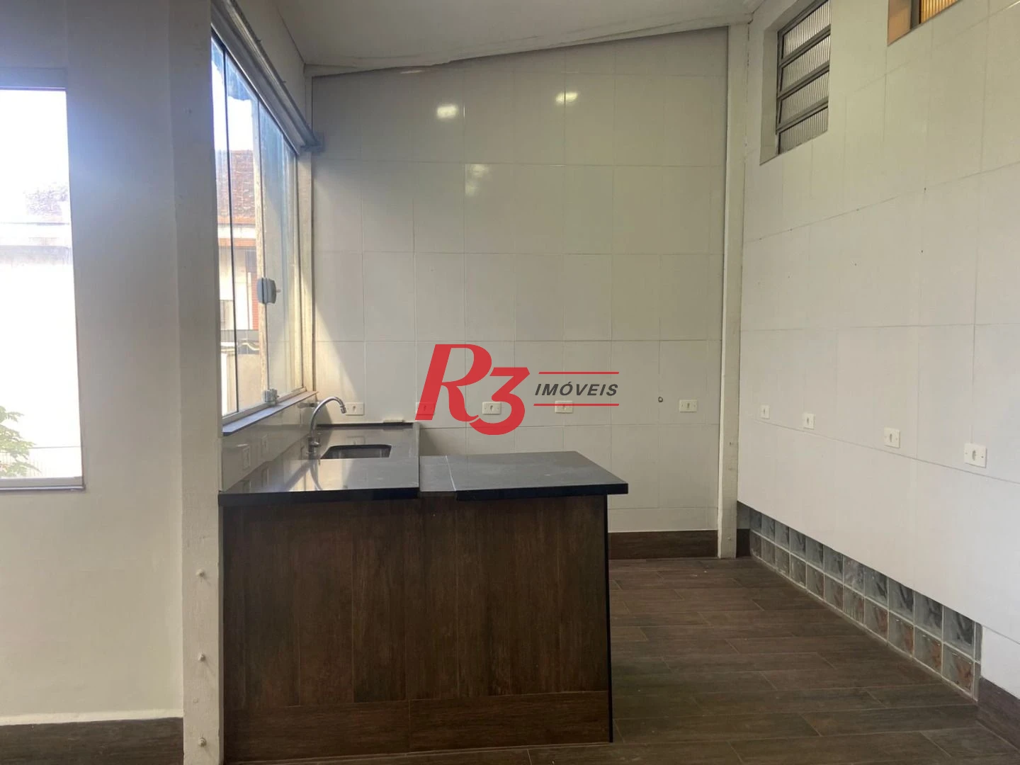 Sobrado com 2 dormitórios à venda, 240 m² por R$ 1.770.000,00 - Gonzaga - Santos/SP