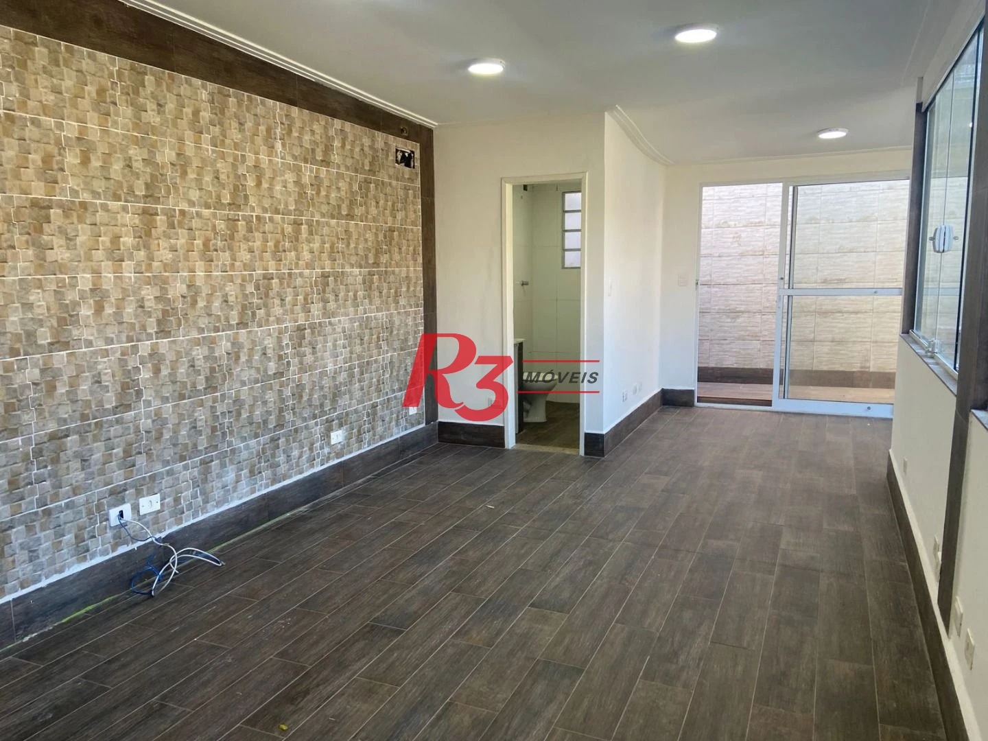 Sobrado com 2 dormitórios à venda, 240 m² por R$ 1.770.000,00 - Gonzaga - Santos/SP