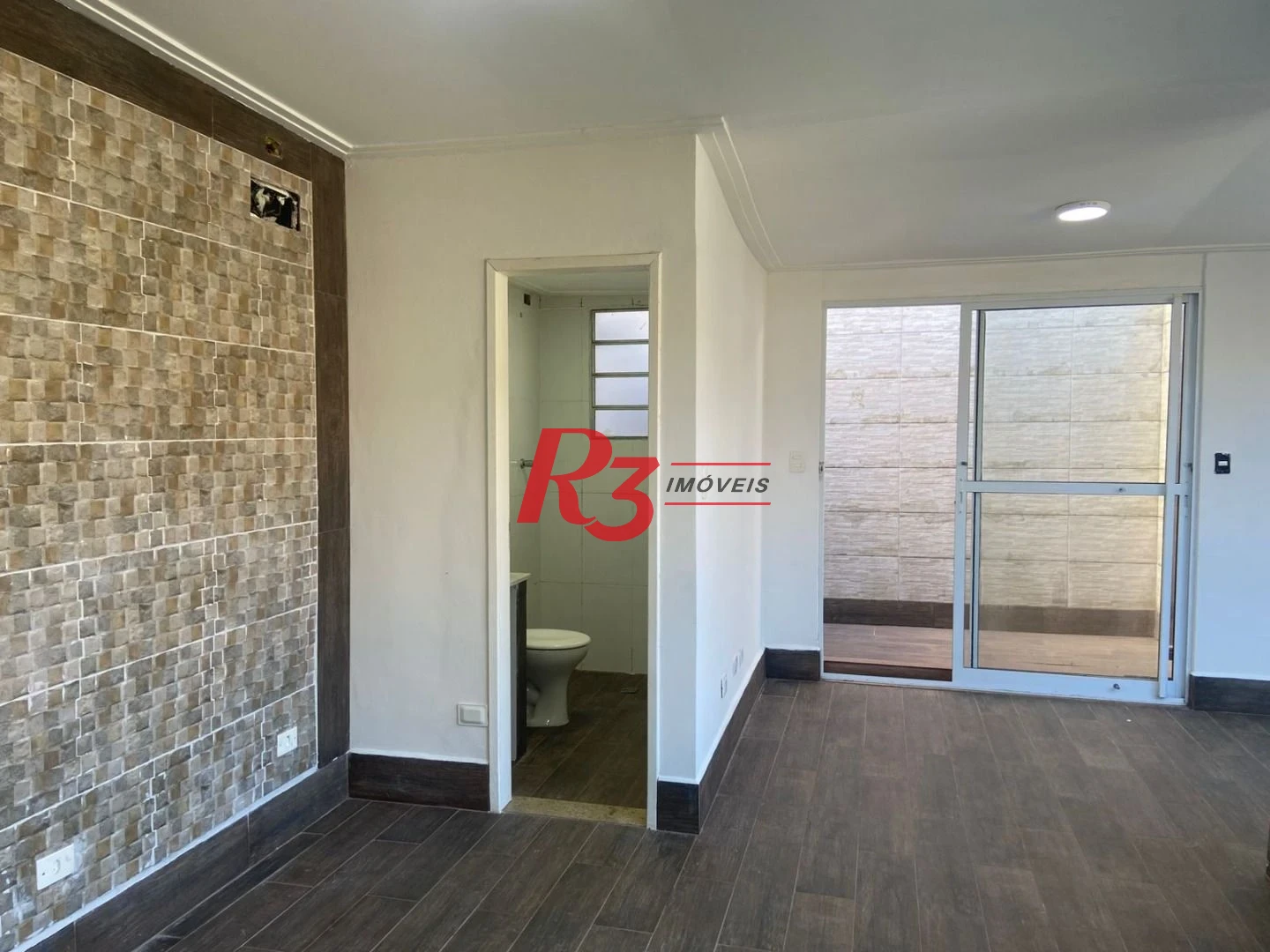 Sobrado com 2 dormitórios à venda, 240 m² por R$ 1.770.000,00 - Gonzaga - Santos/SP