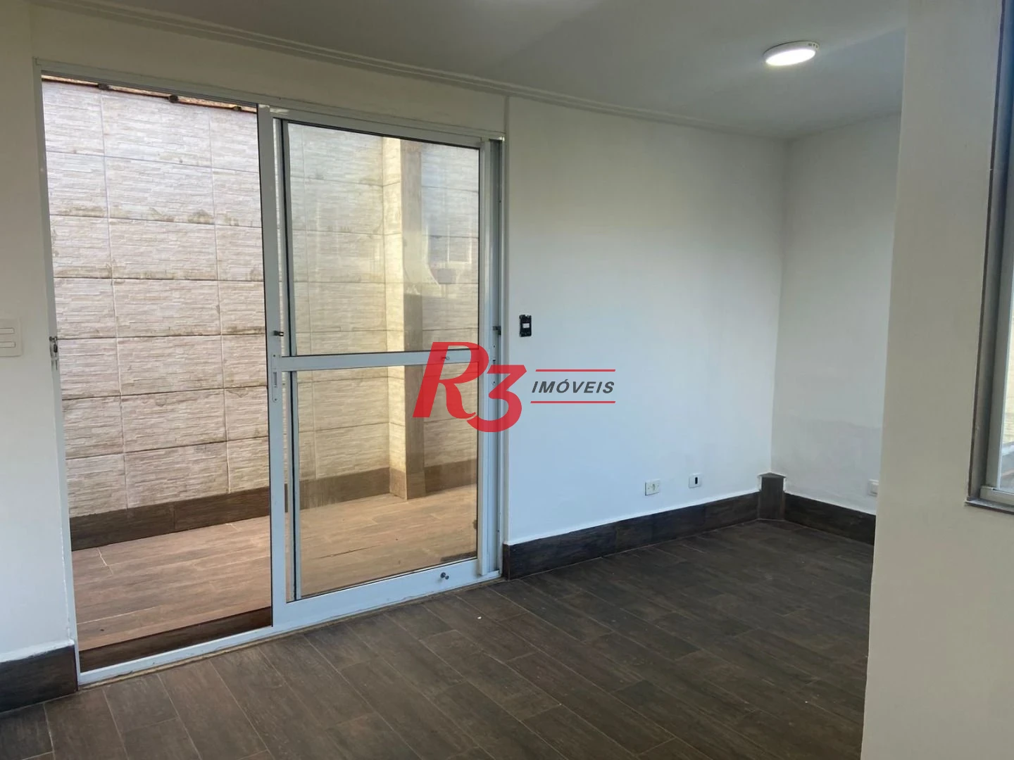 Sobrado com 2 dormitórios à venda, 240 m² por R$ 1.770.000,00 - Gonzaga - Santos/SP