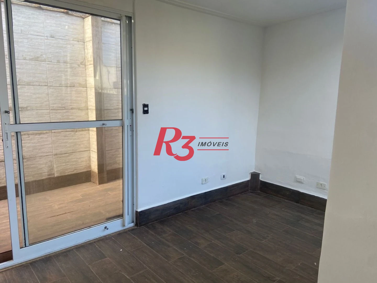 Sobrado com 2 dormitórios à venda, 240 m² por R$ 1.770.000,00 - Gonzaga - Santos/SP