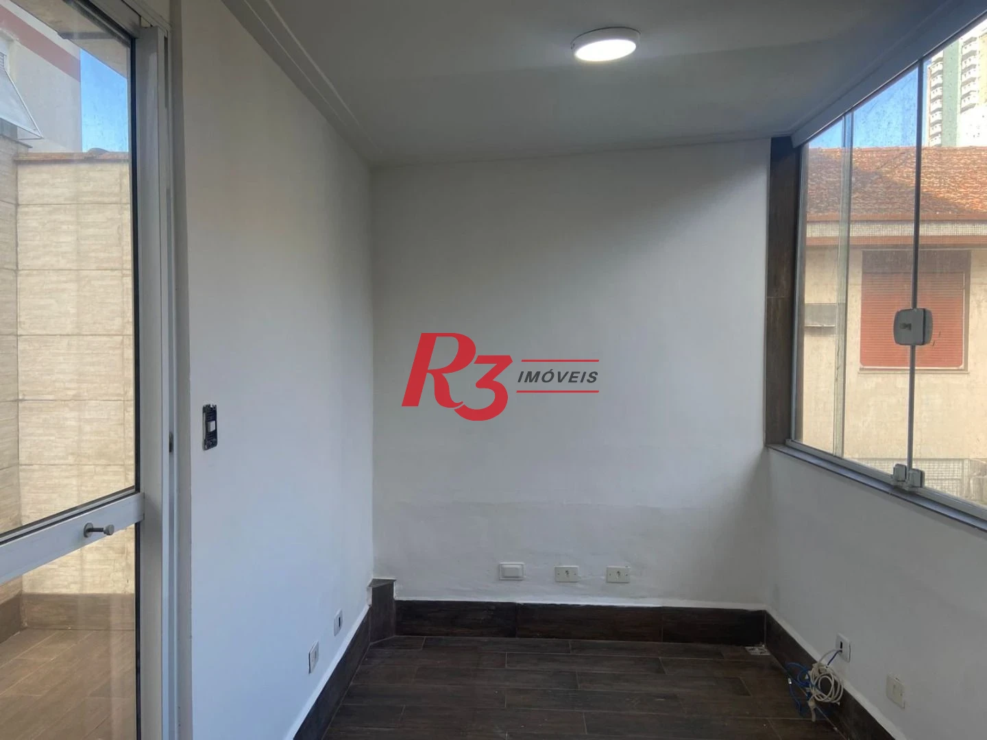Sobrado com 2 dormitórios à venda, 240 m² por R$ 1.770.000,00 - Gonzaga - Santos/SP