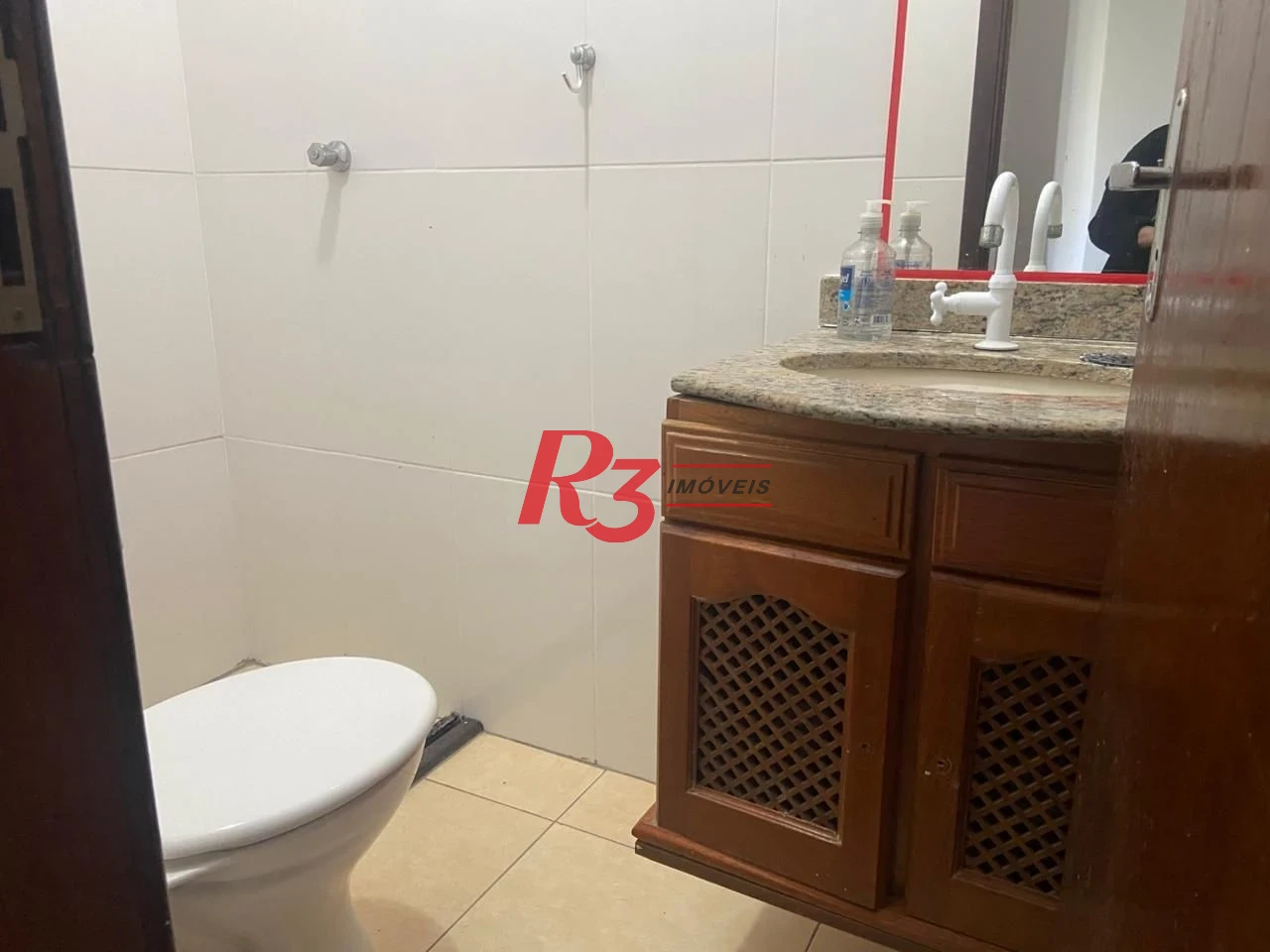 Sobrado com 2 dormitórios à venda, 240 m² por R$ 1.770.000,00 - Gonzaga - Santos/SP