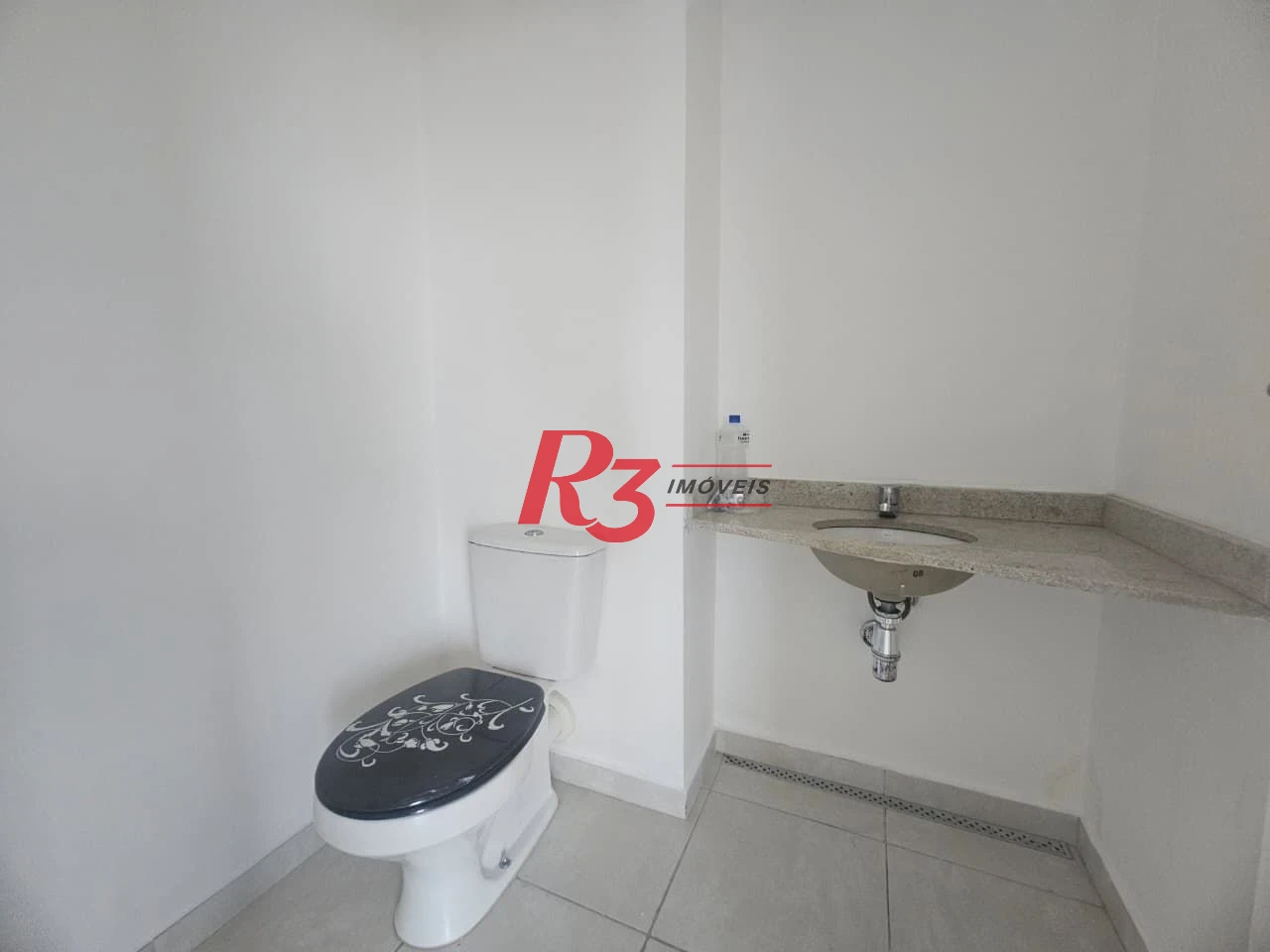 Sala para alugar, 77 m² por R$ 3.300,00/mês - Valongo - Santos/SP