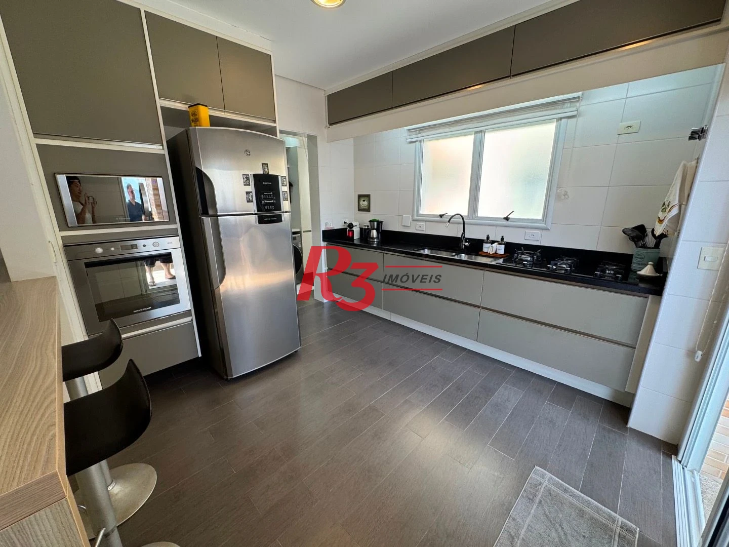Cobertura à venda, 230 m² por R$ 4.000.000,00 - Gonzaga - Santos/SP
