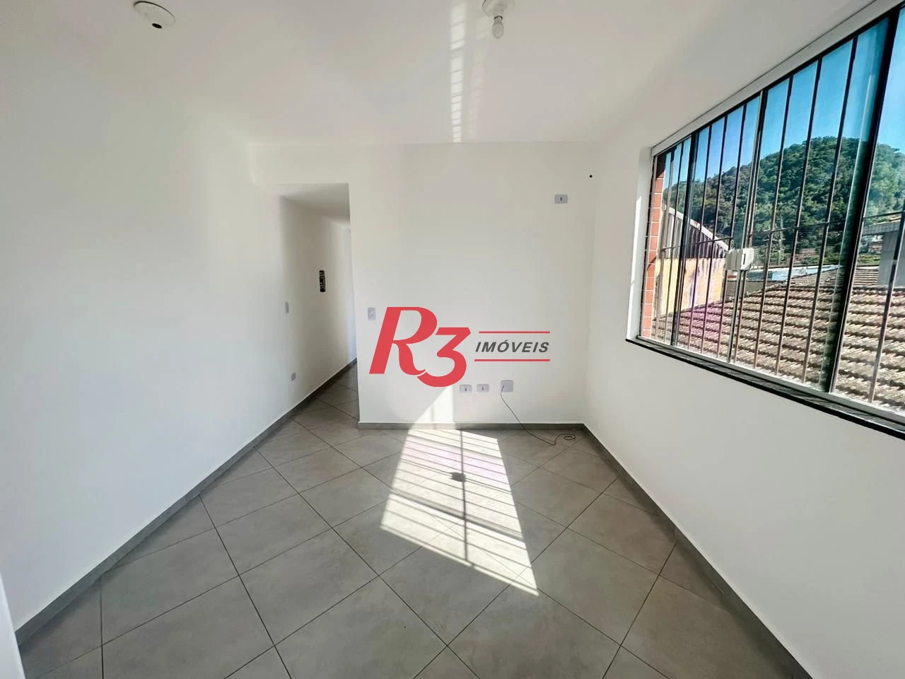 Casa à venda, 72 m² por R$ 270.000,00 - Chico de Paula - Santos/SP