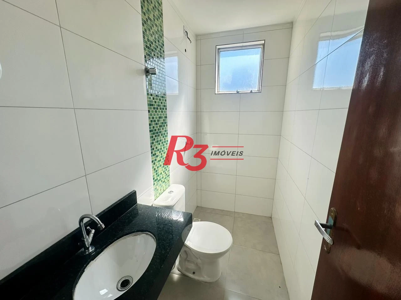 Casa à venda, 72 m² por R$ 270.000,00 - Chico de Paula - Santos/SP